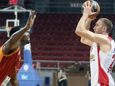 Λοτζέσκι: «Φάνηκε στα λάθη που κάναμε»