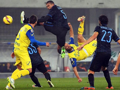 Νίκη της Ίντερ στη Βερόνα