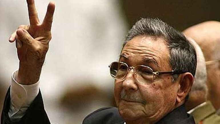 Συγχαρητήρια του Ραούλ Κάστρο στον Αλέξη Τσίπρα για το «Όχι»