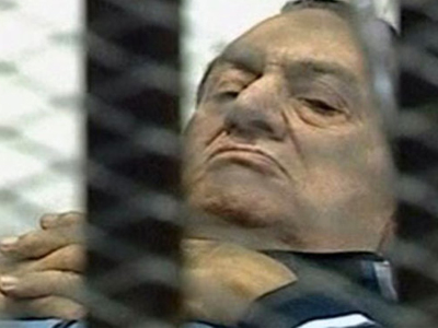 Έσπασε το πόδι του ο Χόσνι Μουμπάρακ