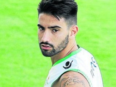 Η Μπέτις διαπραγματεύεται με ΑΕΚ για τον Τσούλι