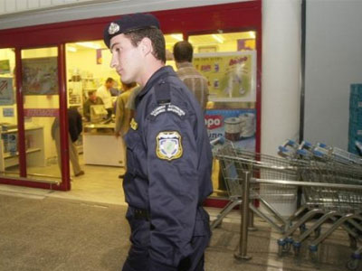 Αγρίνιο: Απόπειρα ληστείας σούπερ μάρκετ με… ψεύτικο όπλο
