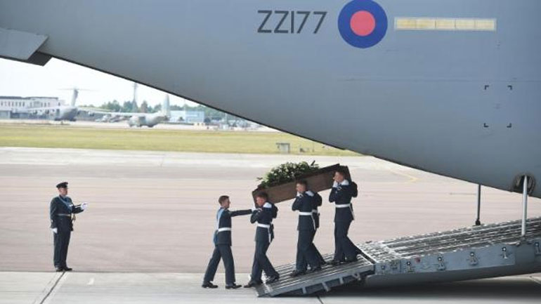 Μνημείο για τους 30 Βρετανούς που σκοτώθηκαν στην Τυνησία ανακοίνωσε ο Κάμερον