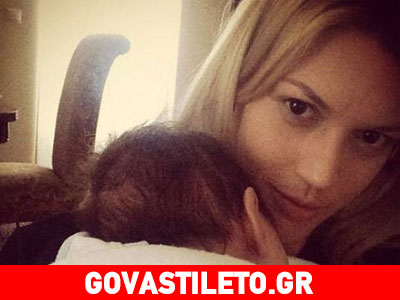 Βάσω Κολιδά: Η στοργική αγκαλιά με το αγγελούδι της!