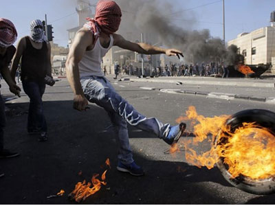 Δυτική Όχθη: Νεκρός Παλαιστίνιος σε μεγάλη διαδήλωση