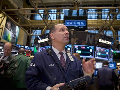 Οριακές μεταβολές στο κλείσιμο για τη Wall Street