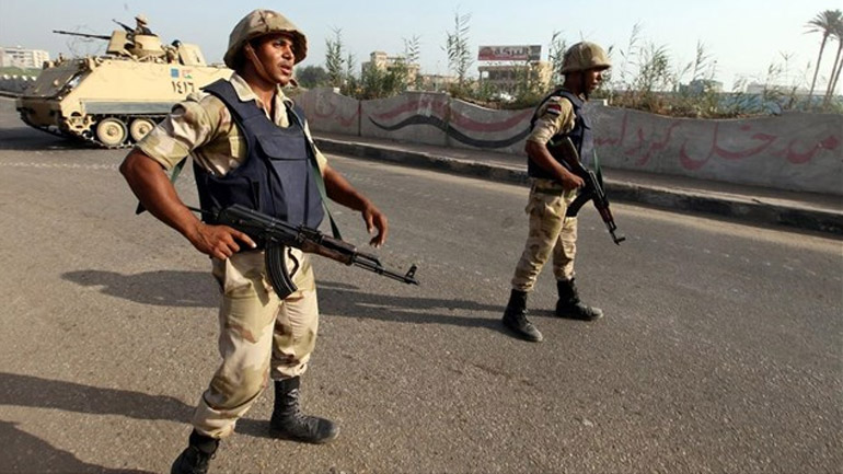 Αίγυπτος: Επίθεση κατά στρατιωτών στη χερσόνησο του Σινά