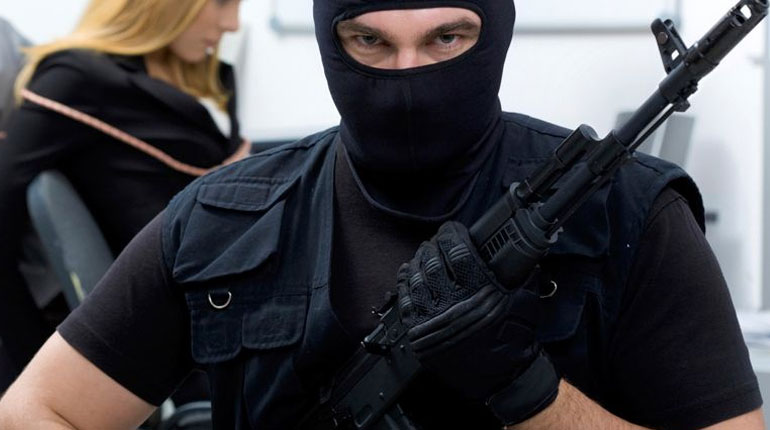 Φθιώτιδα: Λήστεψαν ουζερί με καλάσνικοφ