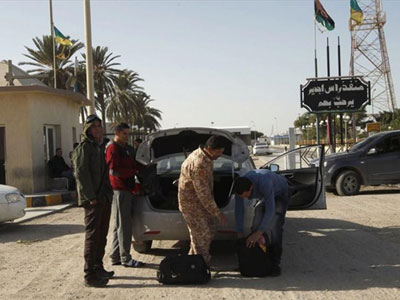 Εκατοντάδες οι άμαχοι νεκροί στη Λιβύη