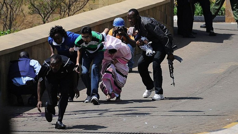 Κένυα: Απελευθερώθηκαν 50 ομήροι -Δύο ένοπλοι νεκροί από πυρά