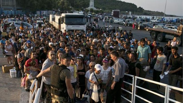 FAZ: 10 δισ. ευρώ θα στοιχίσει στη Γερμανία η υποδοχή προσφύγων