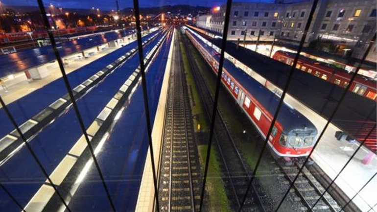 Γερμανία: «Χειρόφρενο» στα τρένα λόγω της απεργίας των μηχανοδηγών