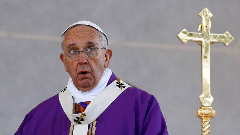 Πάπας Φραγκίσκος από τη Νάπολη: «Αντιδράστε στην Καμόρρα»