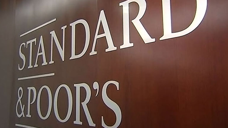 S&P: Δεν συνιστά αθέτηση πληρωμών η μη καταβολή μιας δόσης προς το ΔΝΤ