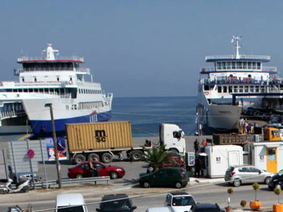 Τροχαίο με έναν τραυματία στο λιμάνι της Θάσου