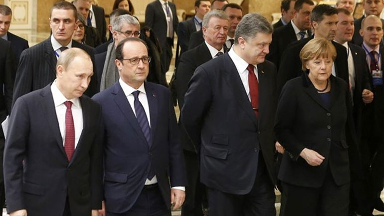 Ουκρανία: Τηλεφωνική συνομιλία Μέρκελ, Ολάντ με Πούτιν και Ποροσένκο