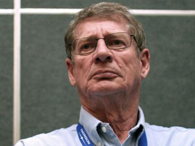 Πέθανε ο συγγραφέας Αντρέ Μπρινκ, η «φωνή κατά του απαρτχάιντ»