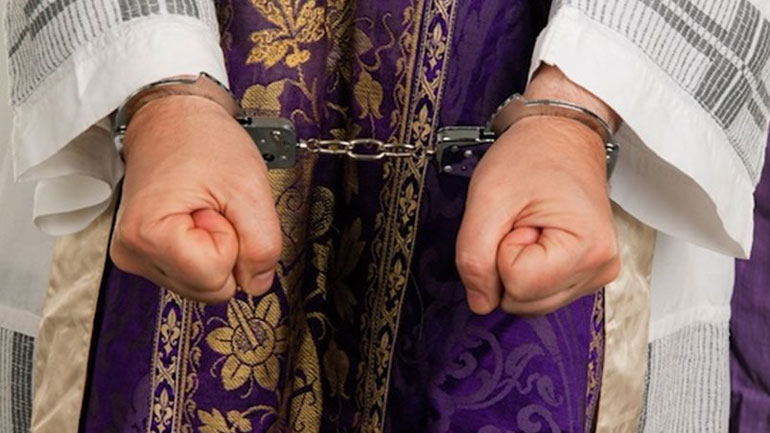 Τσεχία: Ρωμαιοκαθολικός ιερέας κρίθηκε ένοχος βιασμού