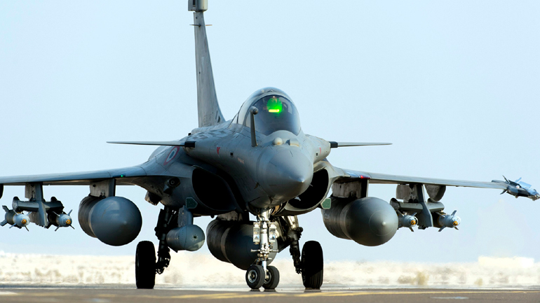 Γαλλικά μαχητικά πραγματοποίησαν την πρώτη πτήση τους πάνω από τη Συρία