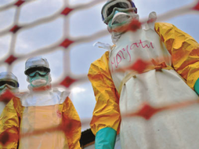 Η Κούβα στέλνει επιπλέον γιατρούς για την αντιμετώπιση του Έμπολα