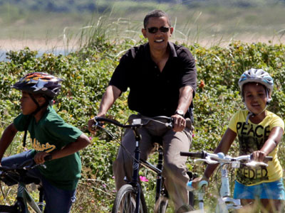 Ομπάμα: Διακόπτει τις διακοπές του λόγω των ταραχών στο Μιζούρι