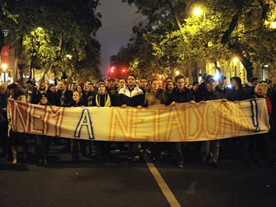 Οι Ούγγροι διαδήλωσαν κατά του φόρου στο διαδίκτυο