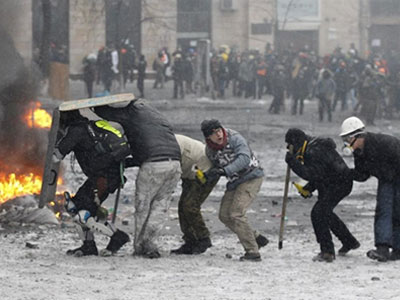 Σχέδιο απομάκρυνσης ομογενών από την Ουκρανία εξετάζει η κυβέρνηση