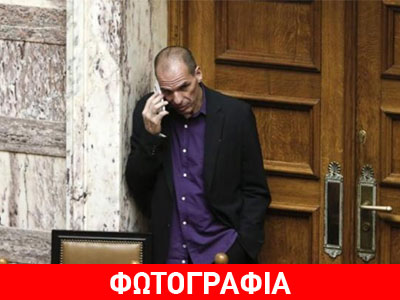 Δημοσιογράφος της Guardian: «Σε ποιον μιλάτε στο τηλέφωνο, κύριε υπουργέ;»