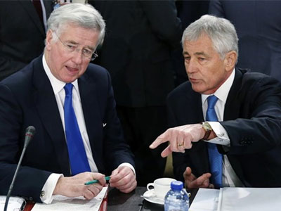 Η Βρετανία αρνείται την παροχή όπλων στην Ουκρανία