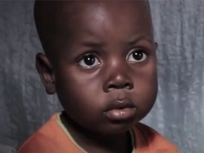 Unicef: Το 97% των ορφανών του Έμπολα έχουν βρει οικογένεια