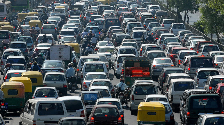 Μποτιλιάρισμα στην Ε.Ο. Αθηνών-Λαμίας – Λάδια στο οδόστρωμα