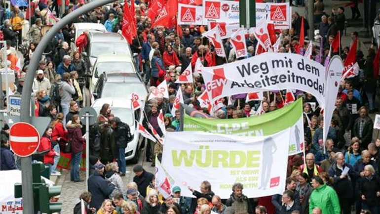 Γερμανία: Στους δρόμους 400.000 άνθρωποι για την Εργατική Πρωτομαγιά