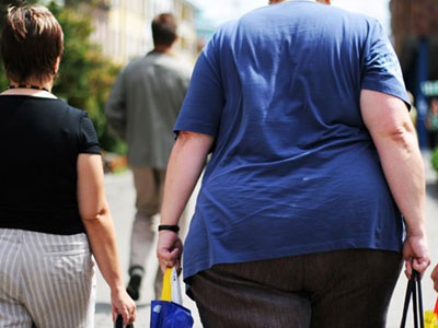 Η παχυσαρκία σε μέση ηλικία συνδέεται με αυξημένο κίνδυνο άνοιας