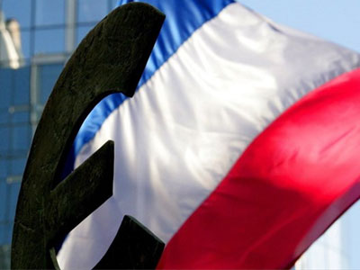 Κομισιόν: Διαψεύδει τις φήμες περί απόρριψης του γαλλικού προϋπολογισμού