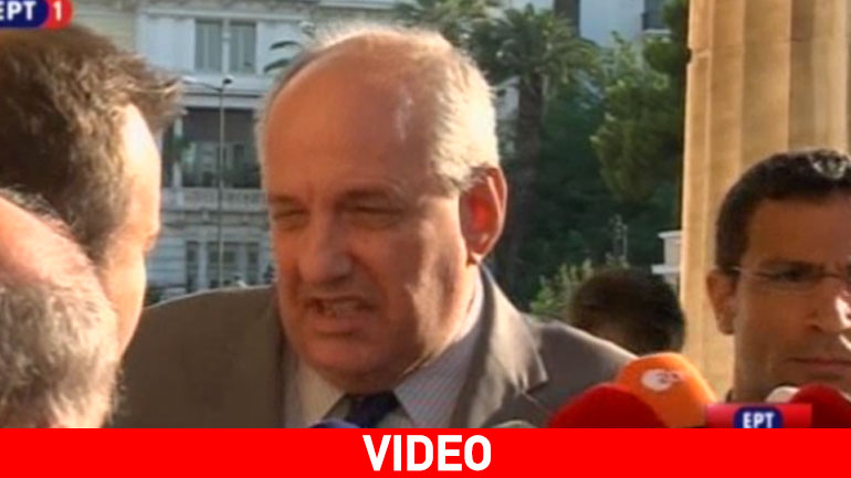 Πέταξαν νερό στον Κουίκ