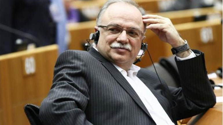 Παπαδημούλης: «Να μην πέσει η κυβέρνηση εκ των έσω»