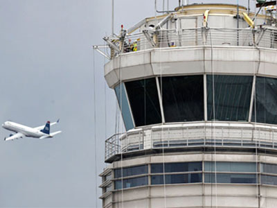 ΗΠΑ: Απαγόρευση των πτήσεων πάνω από τη Συρία