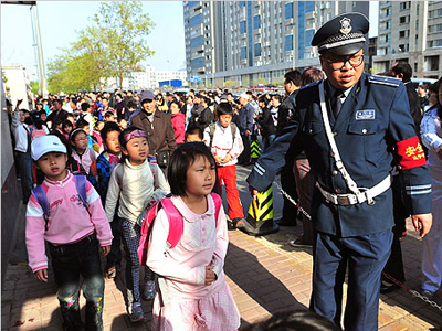 Κίνα: Αντιθρησκευτική εκστρατεία σε σχολεία μουσουλμανικών περιοχών