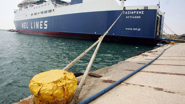 Δεμένο στο Λαύριο το πλοίο «Ταξιάρχης» λόγω επίσχεση εργασίας