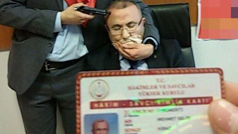Έφοδος των αρχών έβαλε τέλος στην ομηρία εισαγγελέα στην Κωνσταντινούπολη – Νεκροί οι δράστες