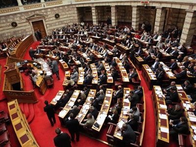 Βουλή: Υπερψηφίστηκε το ν/σ για τις ρυμοτομικές απαλλοτριώσεις