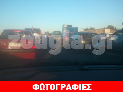 Νταλίκα συγκρούστηκε με αυτοκίνητο στην Ε.Ο. Αθηνών-Λαμίας