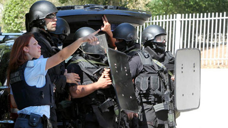 Σύλληψη αστυνομικού μετά από έφοδο των ΕΚΑΜ στις φυλακές Τρικάλων