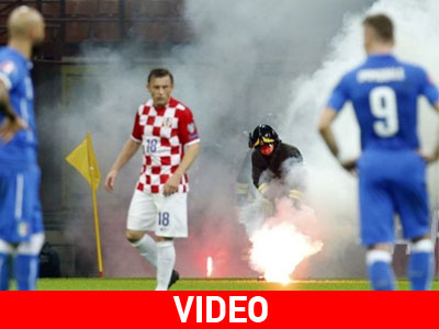 Διακοπή λόγω επεισοδίων στο Ιταλία – Κροατία Διακοπή λόγω επεισοδίων στο Ιταλία – Κροατία