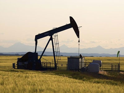 Ανοδικά ο χρυσός, απώλειες για πετρέλαιο