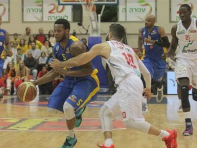 Ξέσπασε η Μακάμπι του «Σόφο»