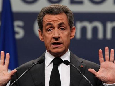 Σαρκοζί: Δεν στηρίζει τους Σοσιαλιστές στη μονομαχία με το Εθνικό Μέτωπο