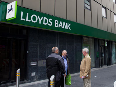 Lloyds: Πώληση του 11,5% της TSB Banking Group