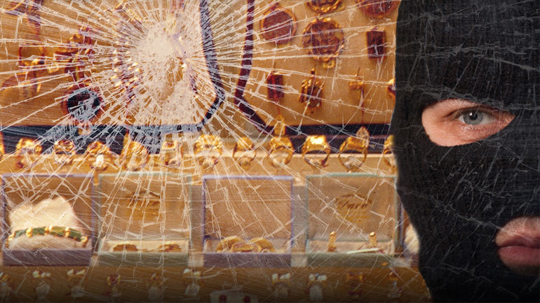 Μάλια: Ένοπλοι λήστεψαν κοσμηματοπωλείο και έκαψαν το αμάξι με το οποίο διέφυγαν