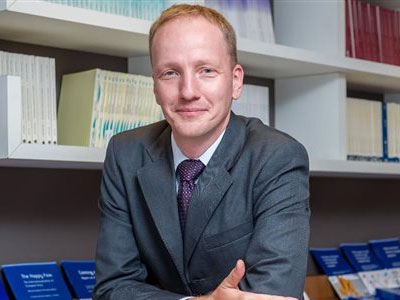 Βολφ: Η Ελλάδα θα χρειαστεί τρίτη δανειακή σύμβαση ύψους έως 20 δις